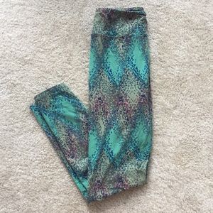 LuLaRoe OS leggings